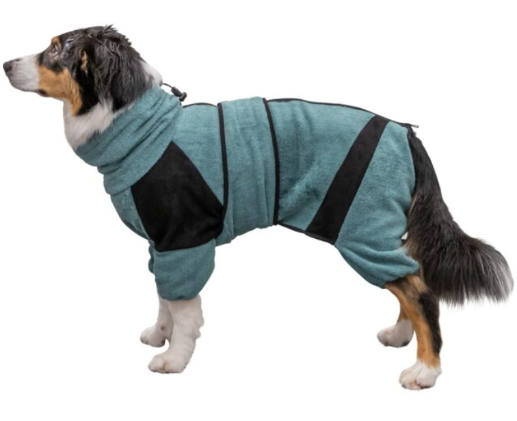 Peignoir et combinaison TRIXIE pour chien coloris pétrole porté